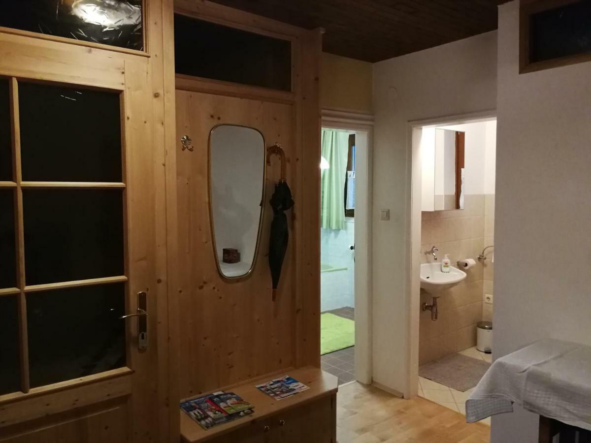 Angi'S Apartment ザンクト・ローレンツェン・オプ・ムーラウ エクステリア 写真